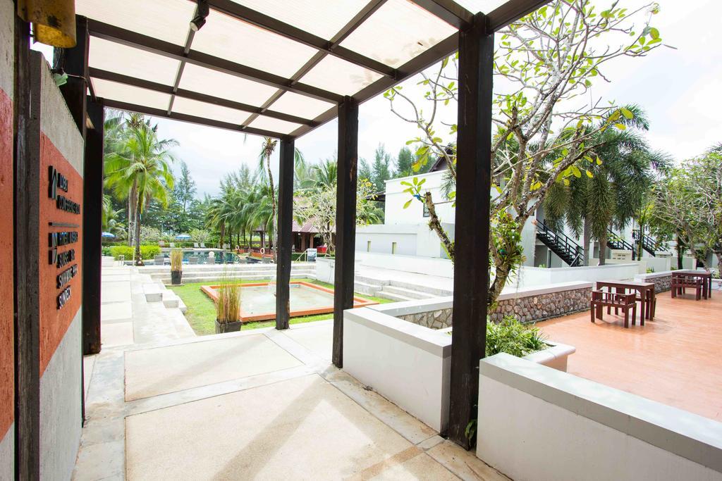 Palm Galleria Resort Khao Lak Exterior photo