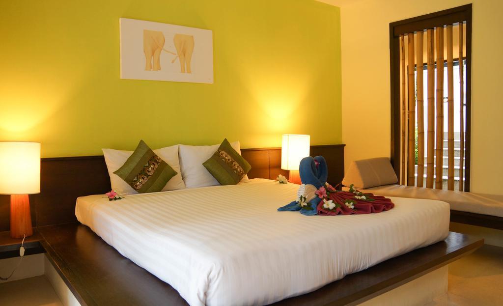 Palm Galleria Resort Khao Lak Exterior photo